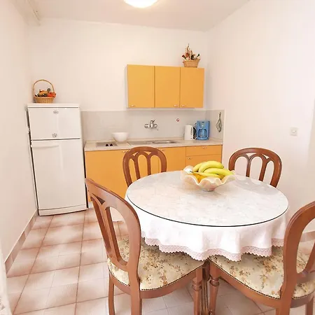 Apartment Rocka 1195 *