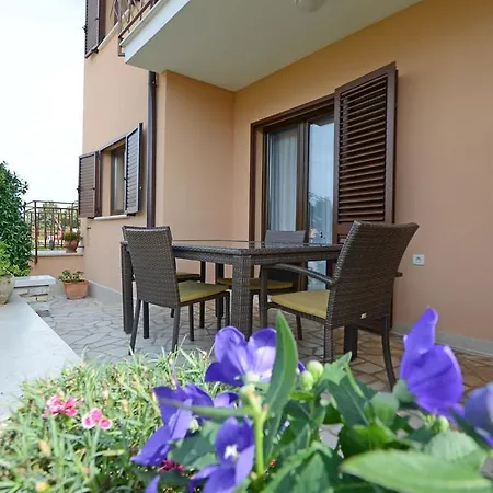 Apartment Rocka 1195 *