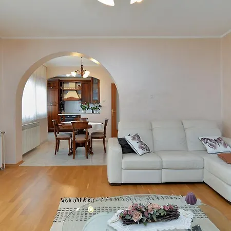Rocka 1195 Apartment Porec