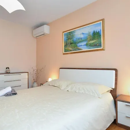 Apartment Rocka 1195